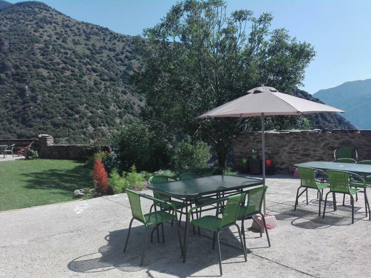 Refugi Casa Canelo Rodes Exteriér fotografie