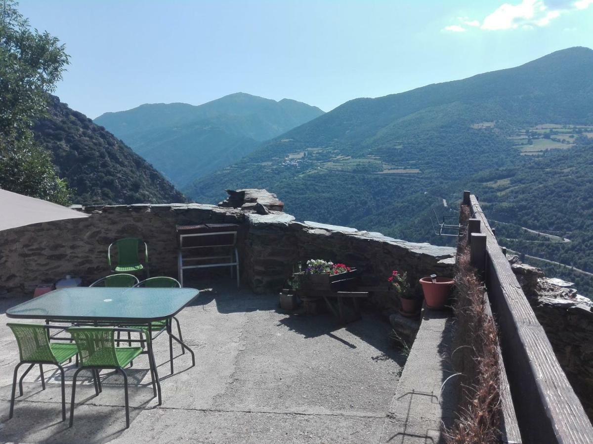 Refugi Casa Canelo Rodes Exteriér fotografie